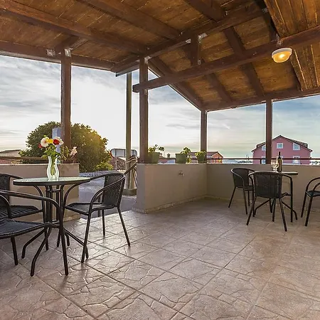 Draga Apartamento Sukošan