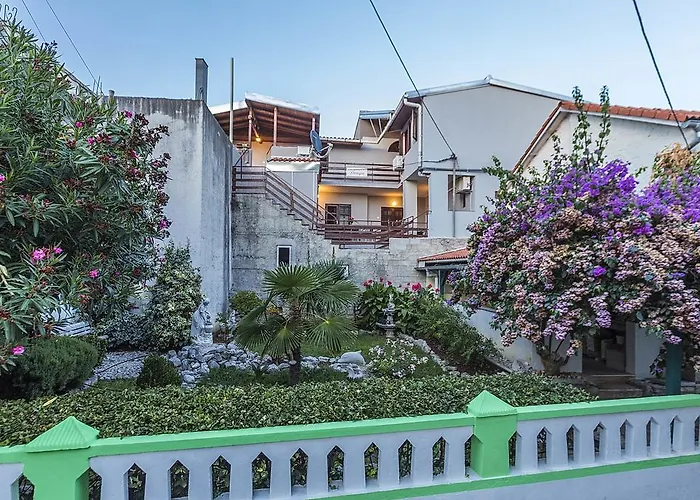 Draga 公寓 Sukošan