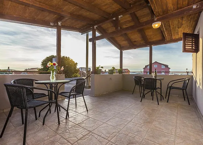 Draga アパート Sukošan